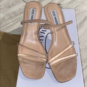 Steve Madden short nude heel !